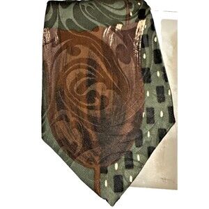 Mariana Di Carrara Men's Silk Tie Gift Set with Skeleton Keyring Green Maroon